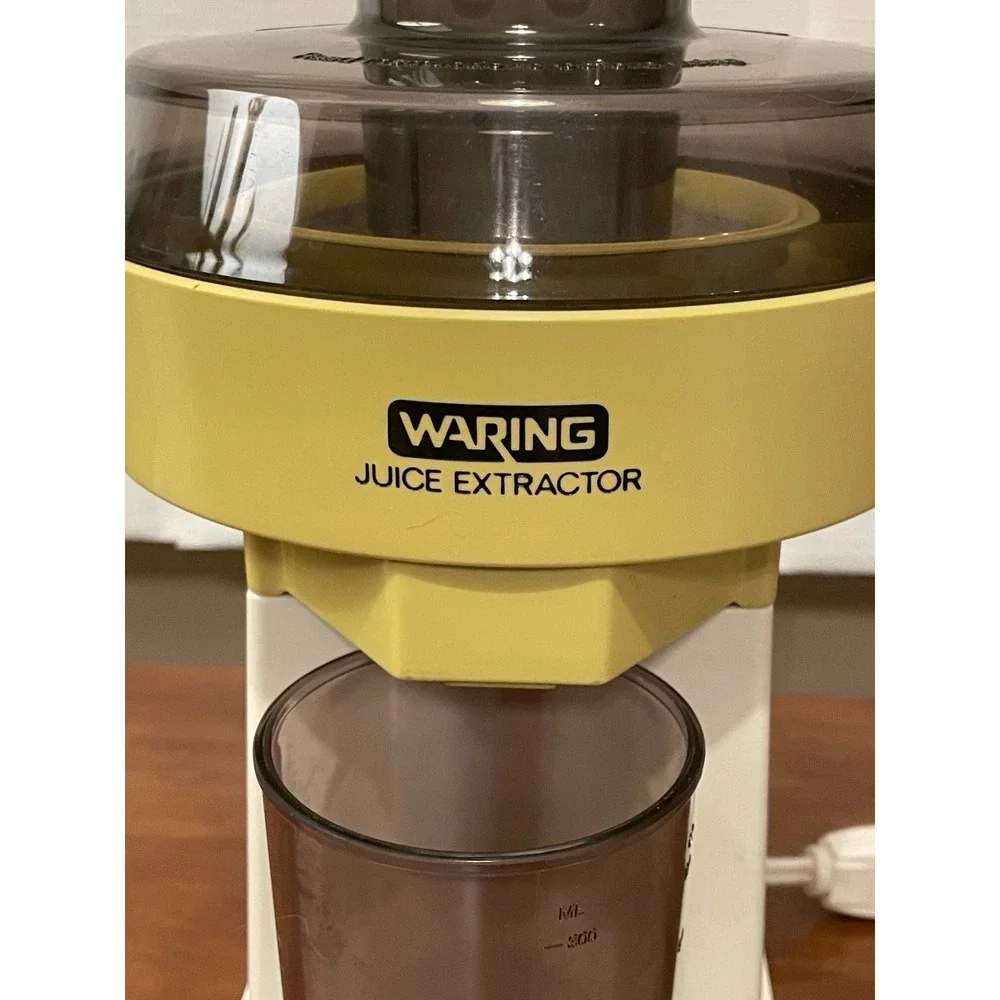 Vintage 1980's Waring Juice Extractor Juicer Mustard Yellow CLEAN